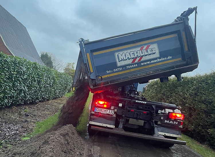 Mutterboden-kaufen-Erde-Cuxhaven-Kompost-Machulez-M-Logistik