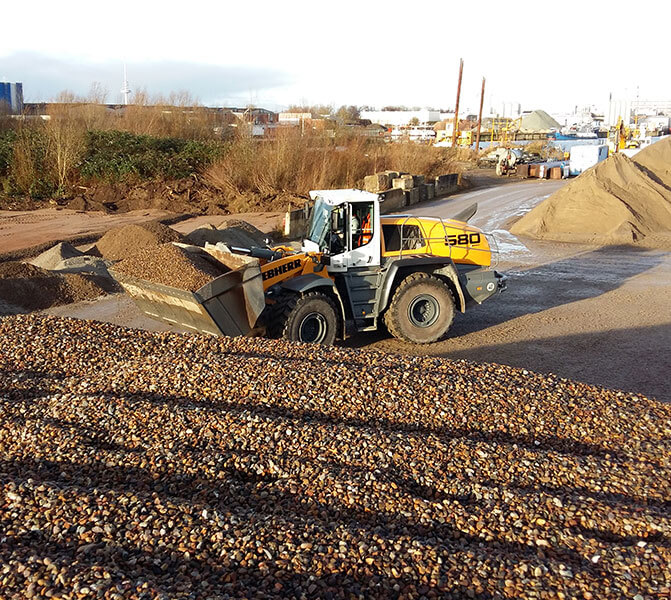 Machulez-Logistik-karriere-Radladerfahrer-Cuxhaven-M-LOgistik