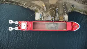 Wasserbausteine-Machulez-Naturstein-Logistik-Loading-Hausvik-Cuxhaven-Skandinavien2